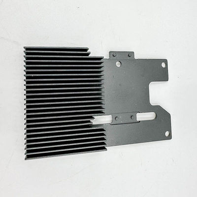 Dissipatore di calore di alluminio su ordinazione del radiatore dei pezzi meccanici di CNC ISO9001