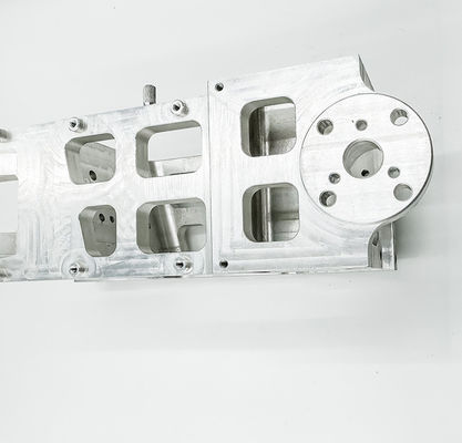 Base di alluminio di macinazione della cavità delle parti di CNC per lo Smart Camera sicurezza/del fuco senza equipaggio