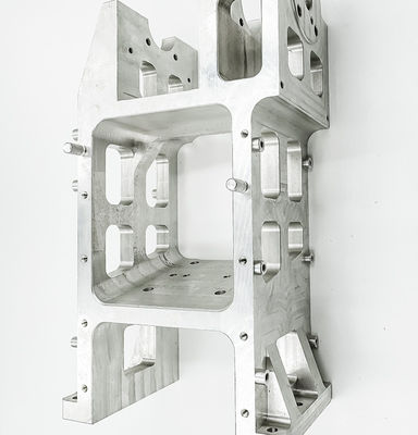 Base di alluminio di macinazione della cavità delle parti di CNC per lo Smart Camera sicurezza/del fuco senza equipaggio