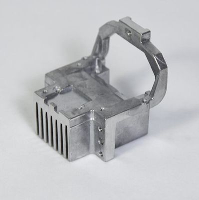 La lega di alluminio lente di alluminio Shell Die Casting Machining della fabbrica della pressofusione