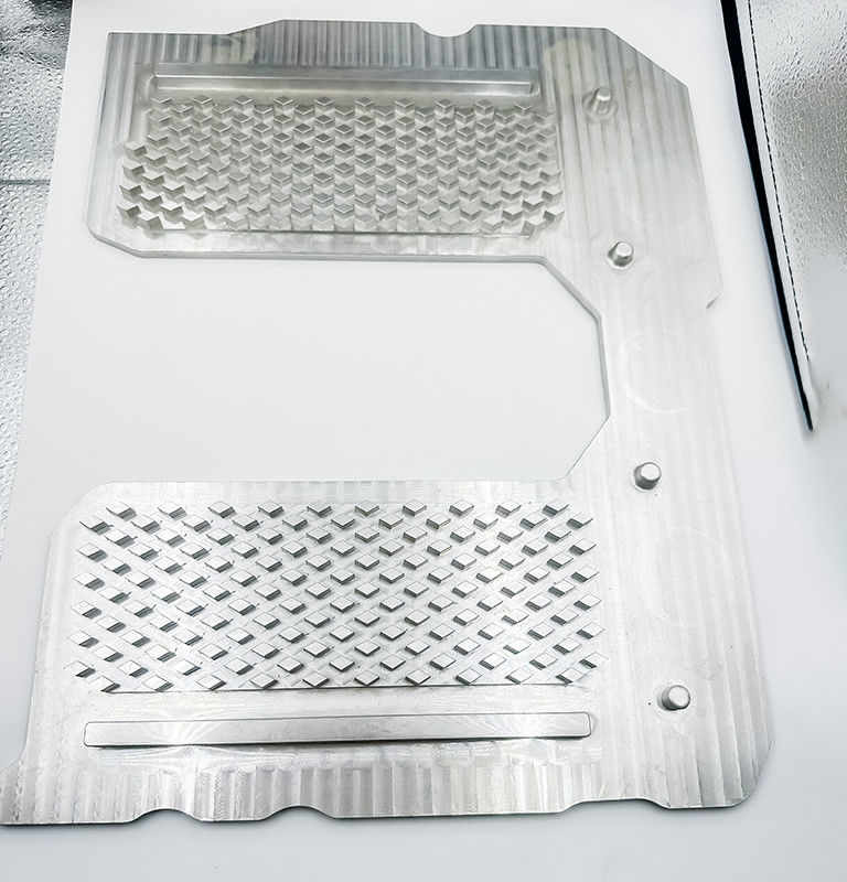 Base di appoggio lavorante del computer portatile di alluminio di CNC, base calma eccellente del computer portatile della lega di alluminio di alto potere della ventola di raffreddamento del dissipatore di calore del computer portatile